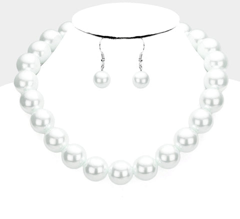 Classic Pearl Necklace Set